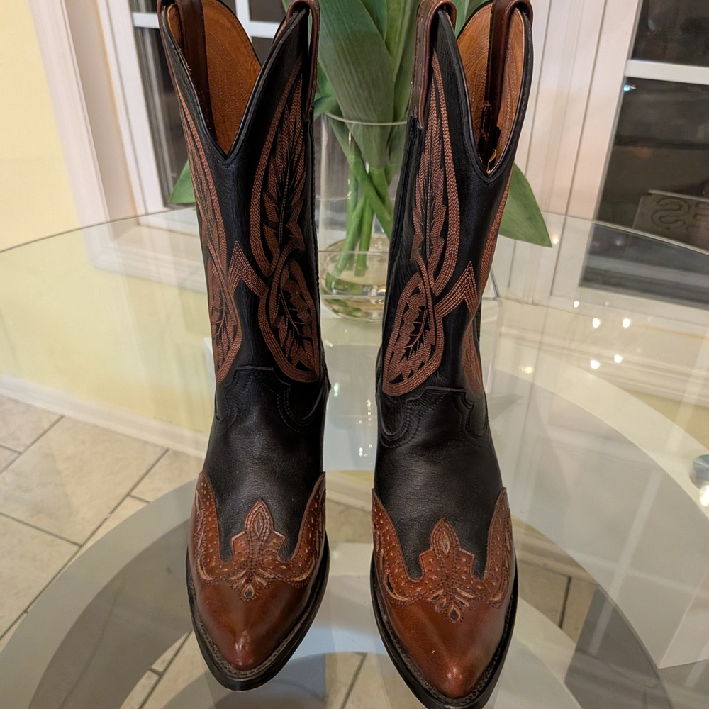 Elegant Black and Brown Western Cowboy Boots